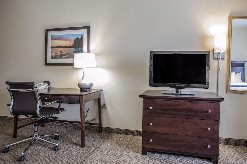 Comfort Suites Lake Geneva East Экстерьер фото