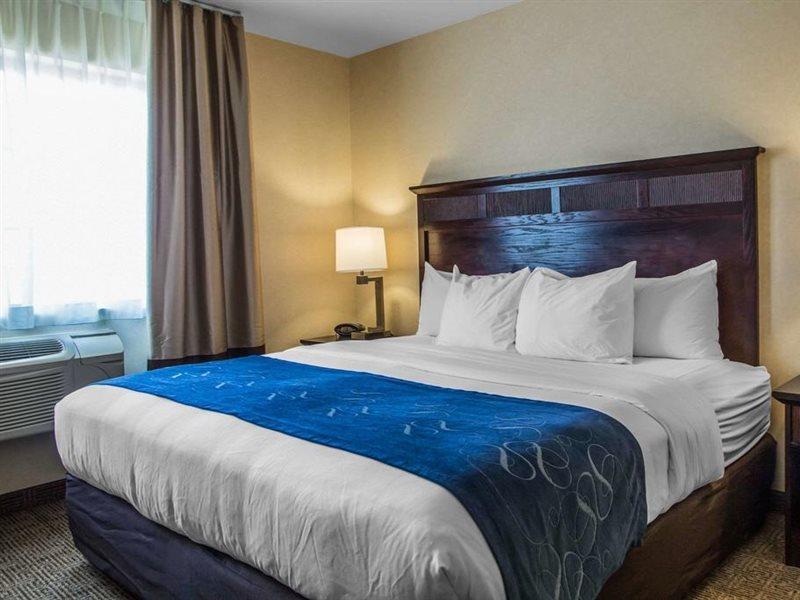 Comfort Suites Lake Geneva East Экстерьер фото