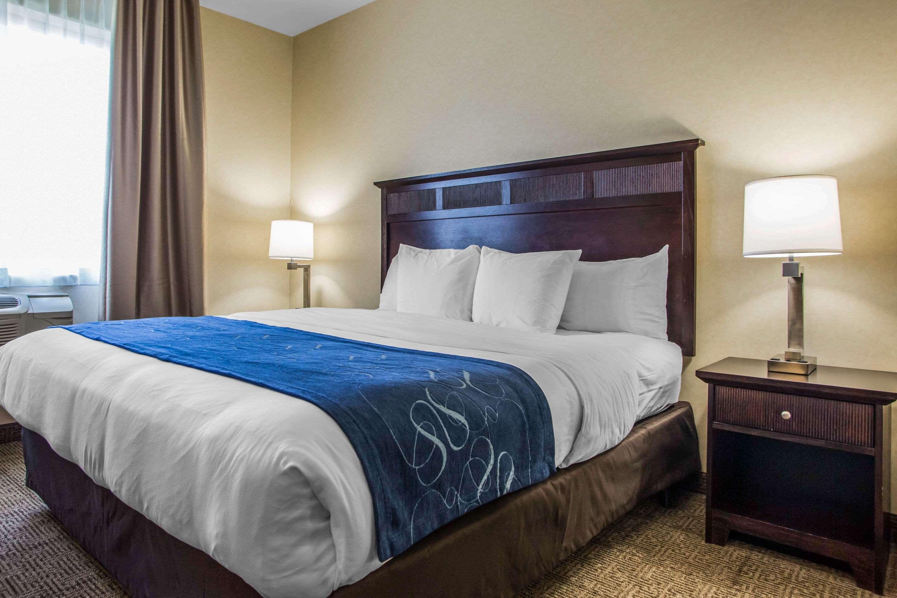 Comfort Suites Lake Geneva East Экстерьер фото