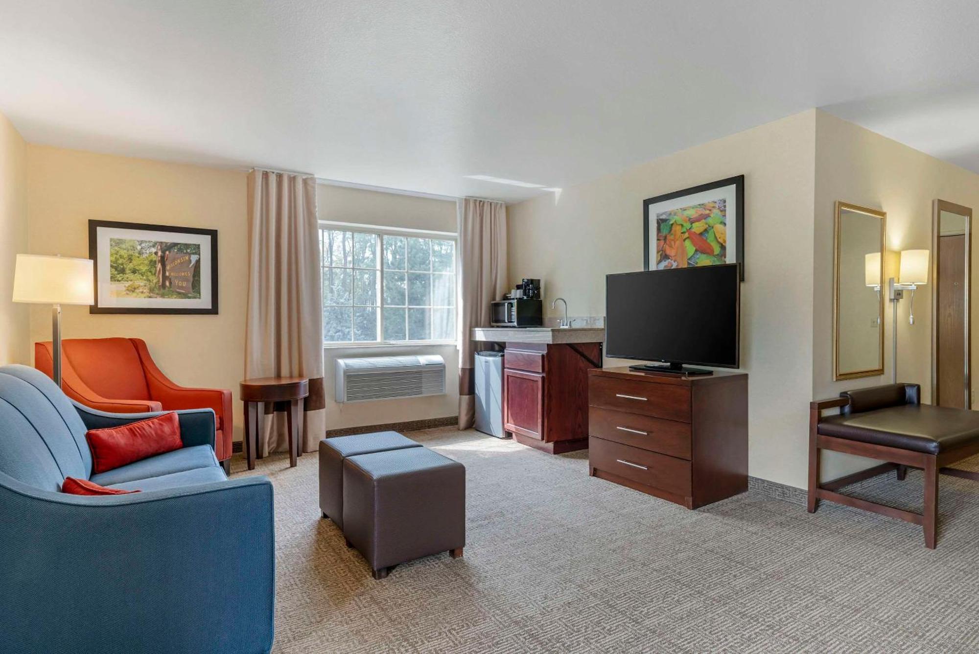 Comfort Suites Lake Geneva East Экстерьер фото
