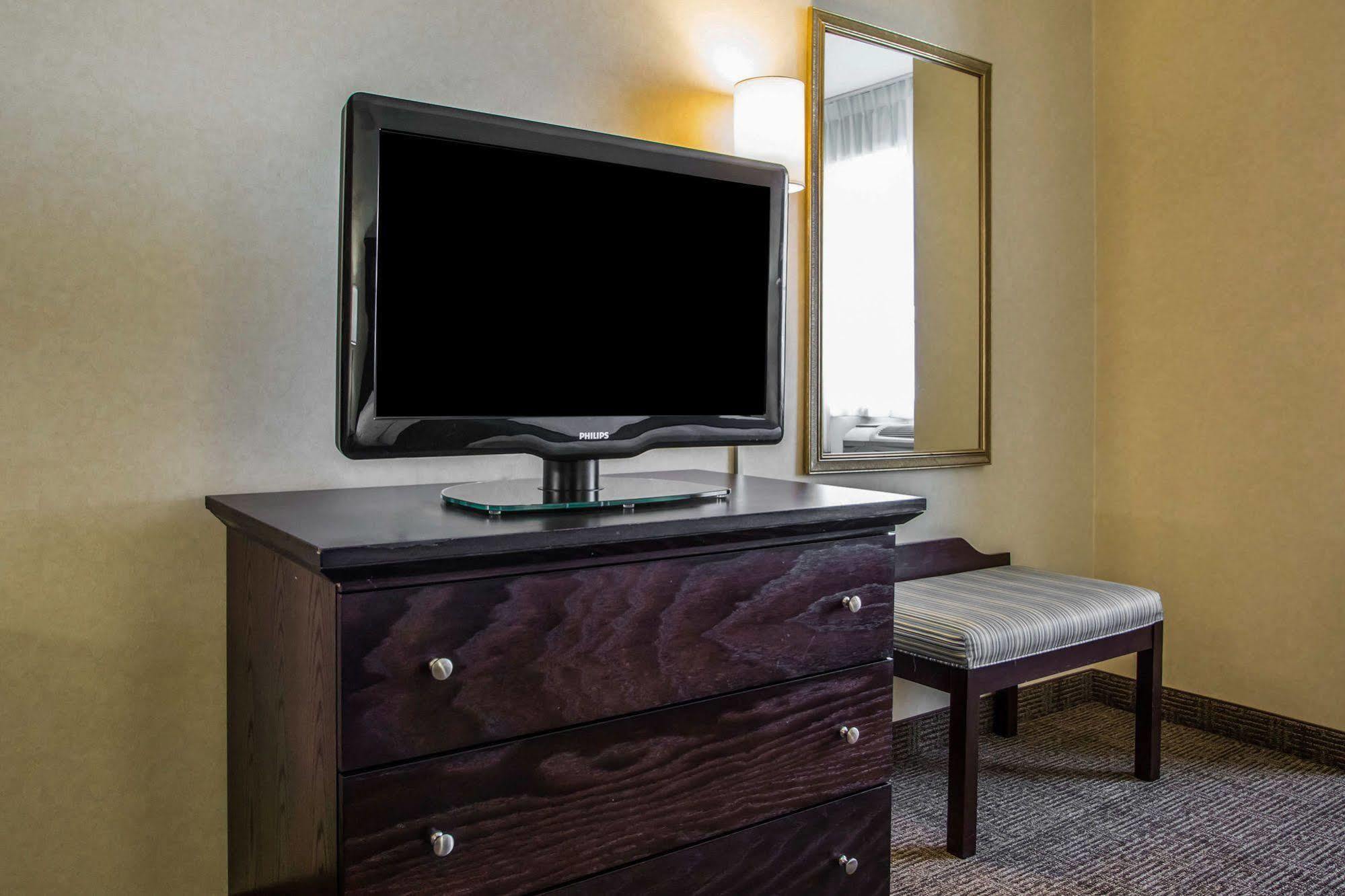 Comfort Suites Lake Geneva East Экстерьер фото