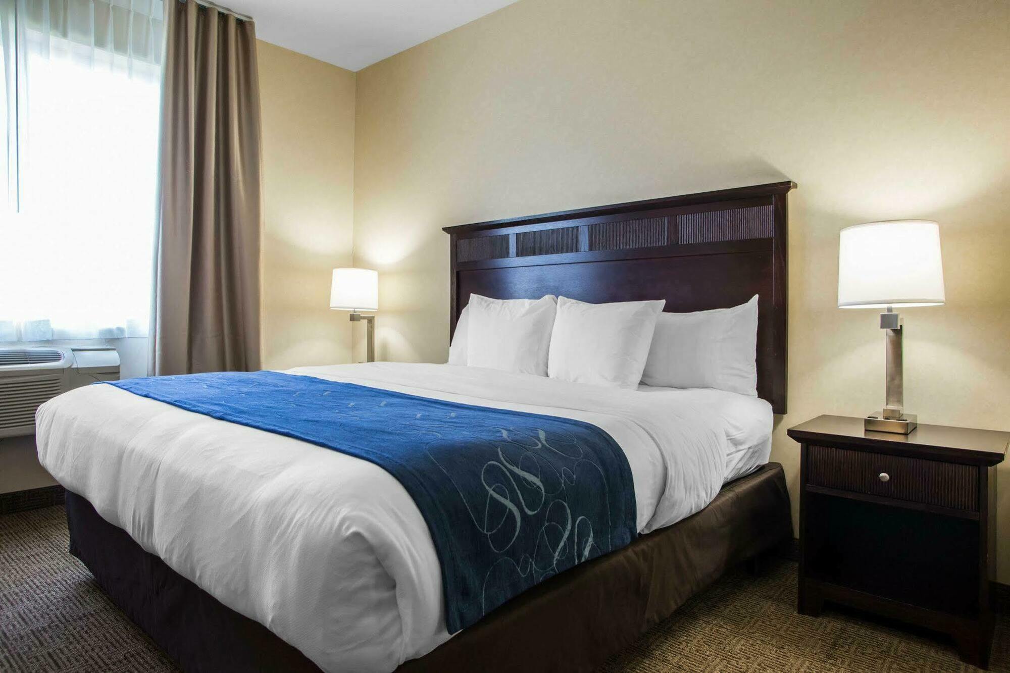 Comfort Suites Lake Geneva East Экстерьер фото